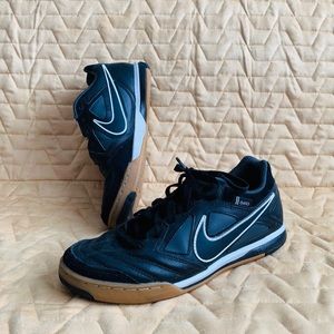 Nike SB Gato Shoes